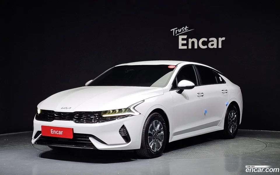 Kia K5 Hybrid 2022 — фото 1, купить с доставкой в Москву