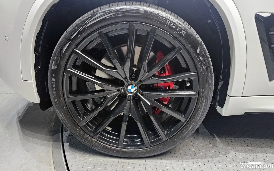 BMW X5 xDrive 40d M 2025 — миниатюра 2