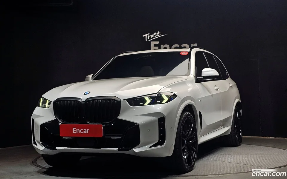 BMW X5 xDrive 40d M 2025 — фото 1, купить с доставкой в Москву