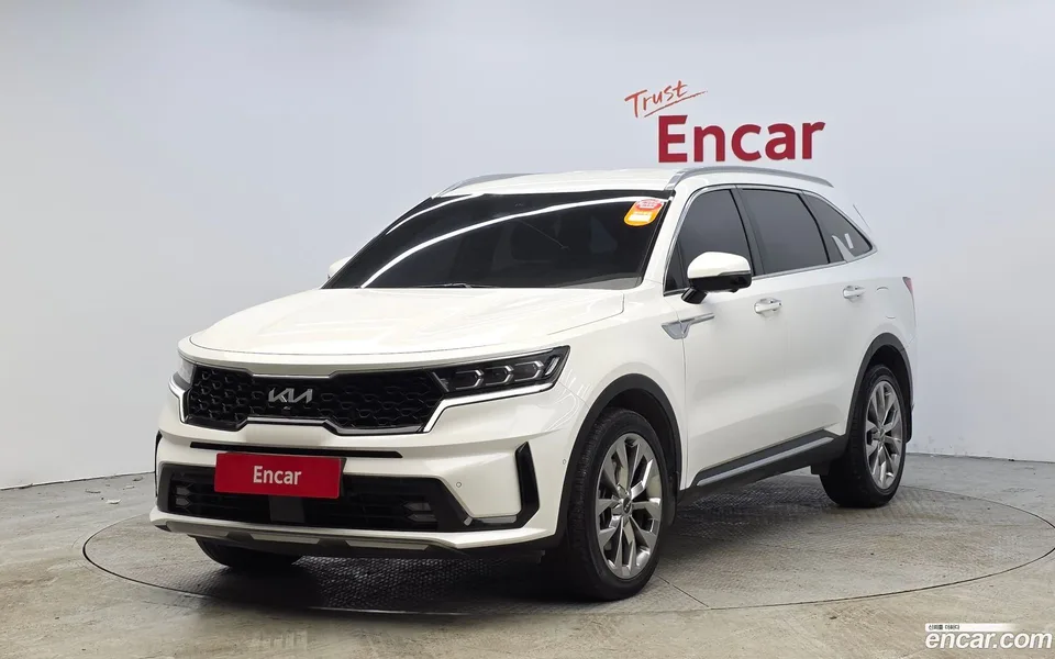 Kia Sorento 2.5T 2WD 2022 — photo 1, buy with delivery to Moscow