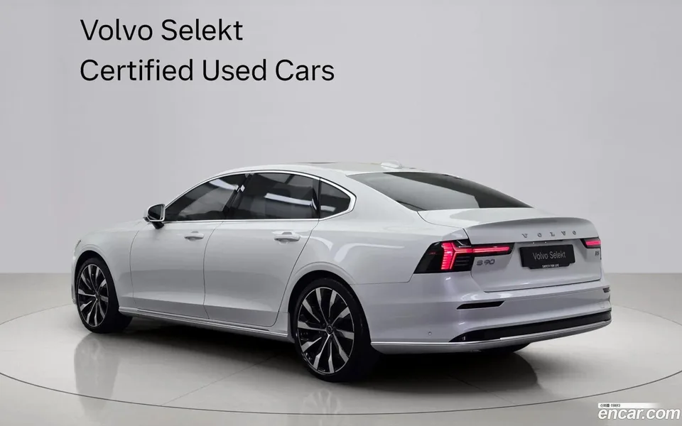 Volvo S90 B5 2025 — миниатюра 4