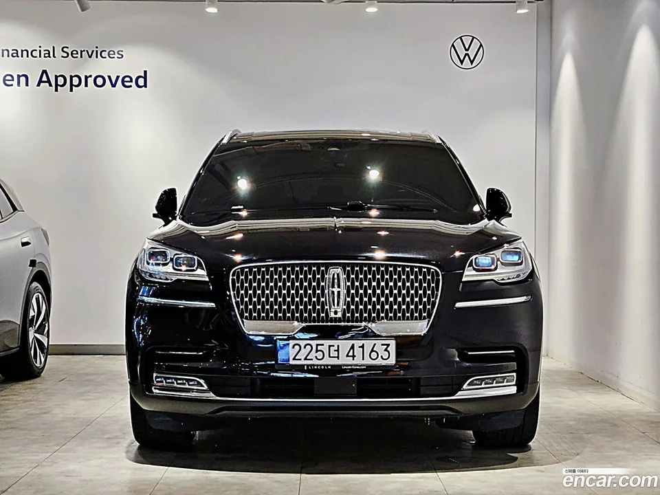 Lincoln Aviator 3.0 AWD 2023 — миниатюра 3