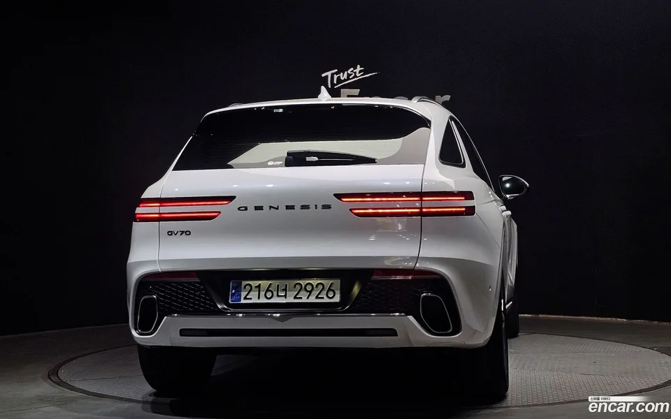 Genesis GV70 2.5T 2WD 2023 — миниатюра 4