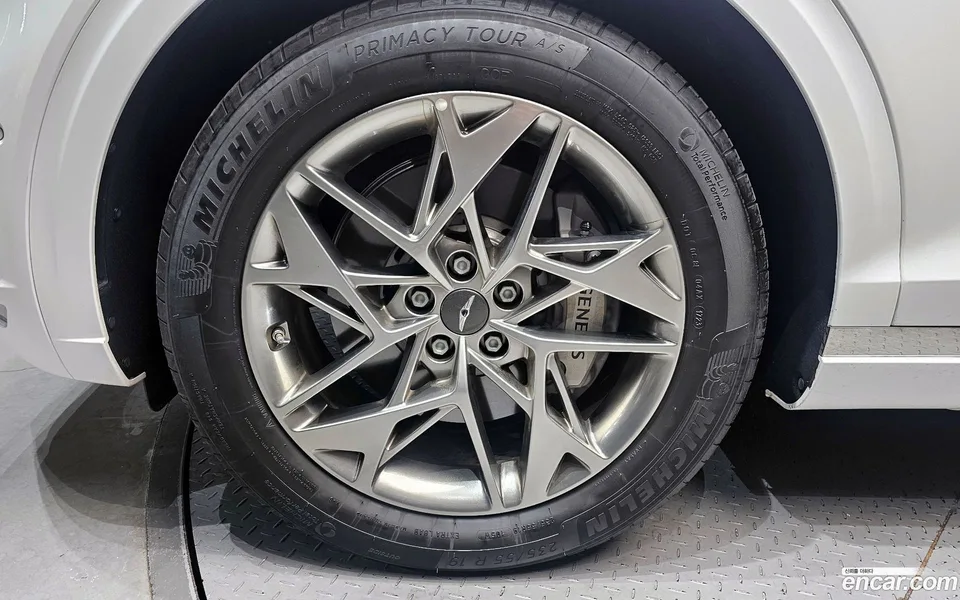 Genesis GV70 2.5T 2WD 2023 — миниатюра 5