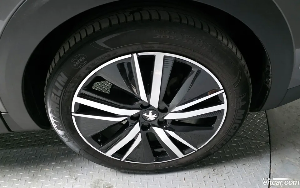Peugeot 5008 1.2 Pure Tech GT 2024 — миниатюра 2
