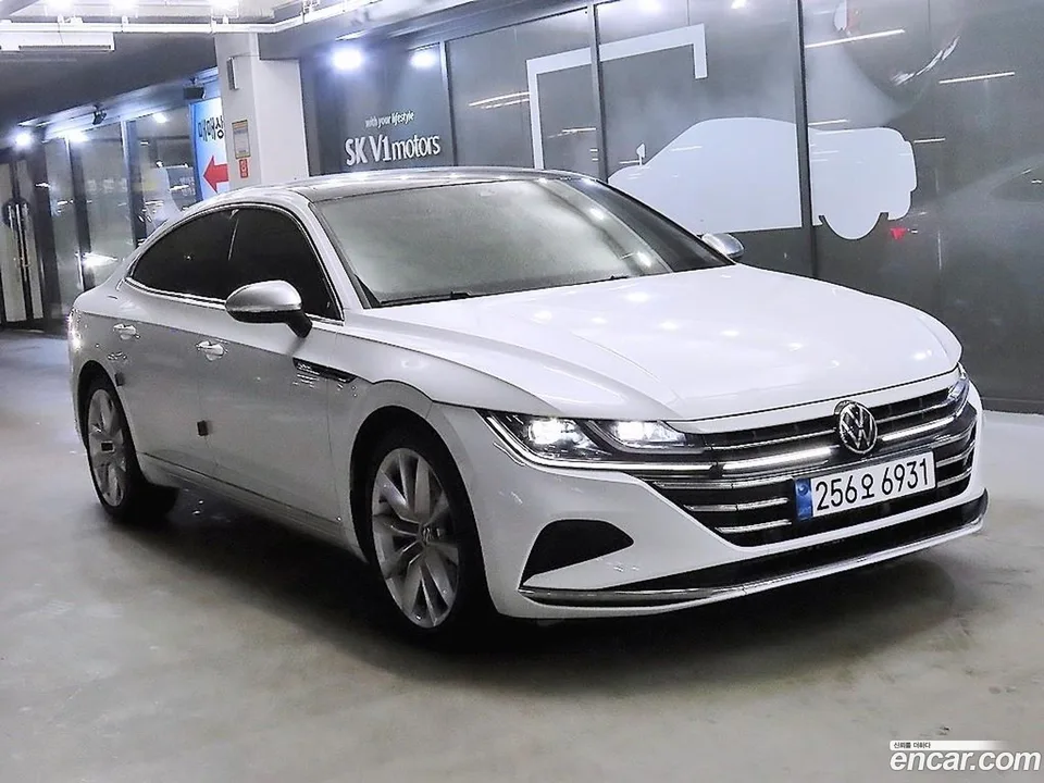 Volkswagen Arteon 2.0 TDI 2023 — фото 1, купить с доставкой в Москву
