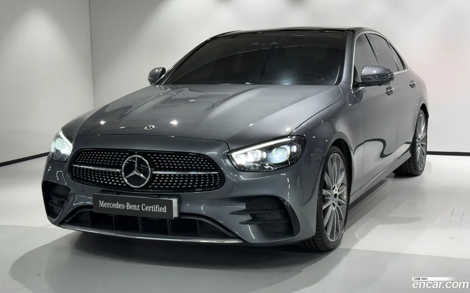 Mercedes-Benz E-Class E350 4MATIC AMG Line 2022 — фото 1, купить с доставкой в Москву