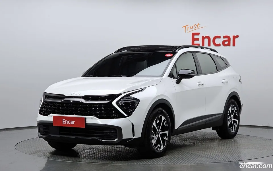 Kia Sportage Hybrid 2WD 2022 — фото 1, купить с доставкой в Москву