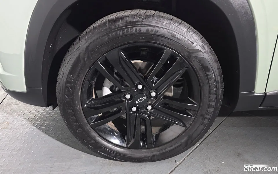 Chevrolet Trax Crossover 1.2 ACTIV 2023 — миниатюра 2