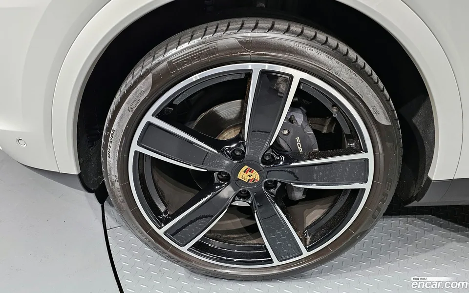 Porsche Cayenne 3.0 2022 — thumbnail 2