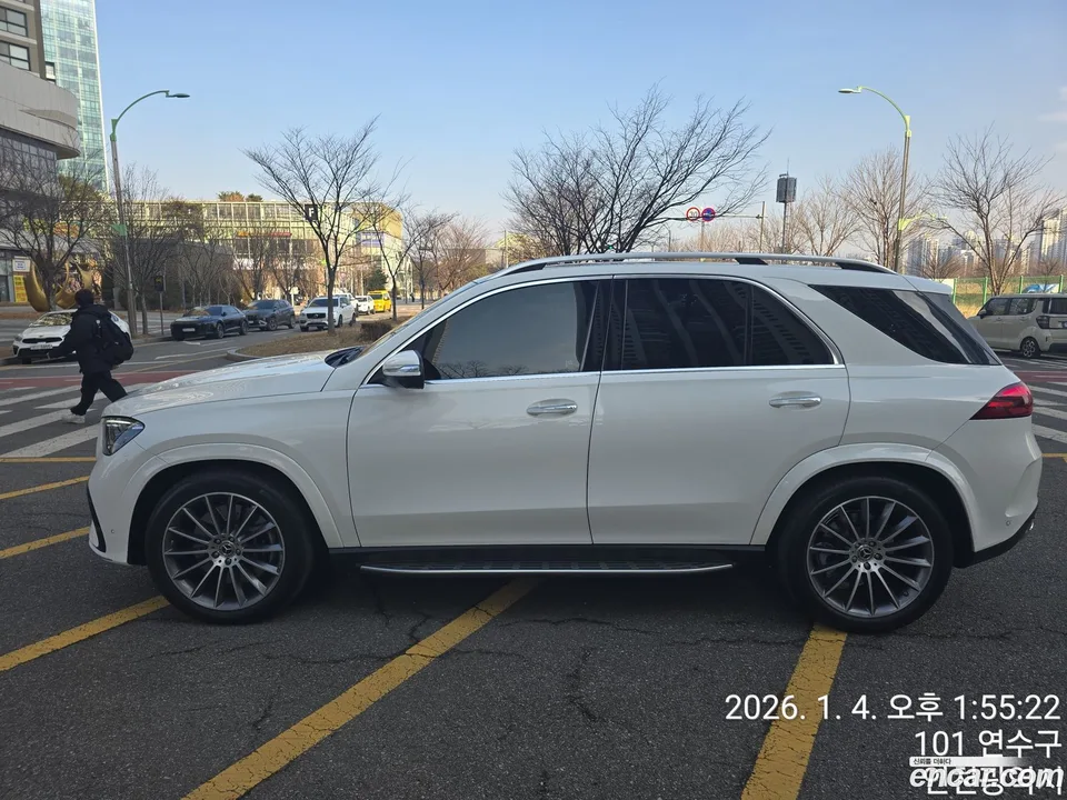 Mercedes-Benz GLE-Class GLE450 4MATIC 2025 — миниатюра 2