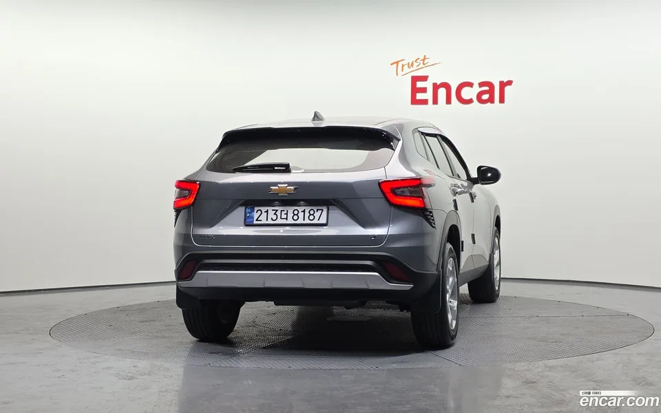 Chevrolet Trax Crossover 1.2 LT 2024 — миниатюра 4