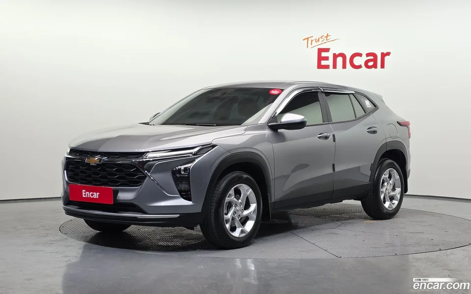 Chevrolet Trax Crossover 1.2 LT 2024 — фото 1, купить с доставкой в Москву
