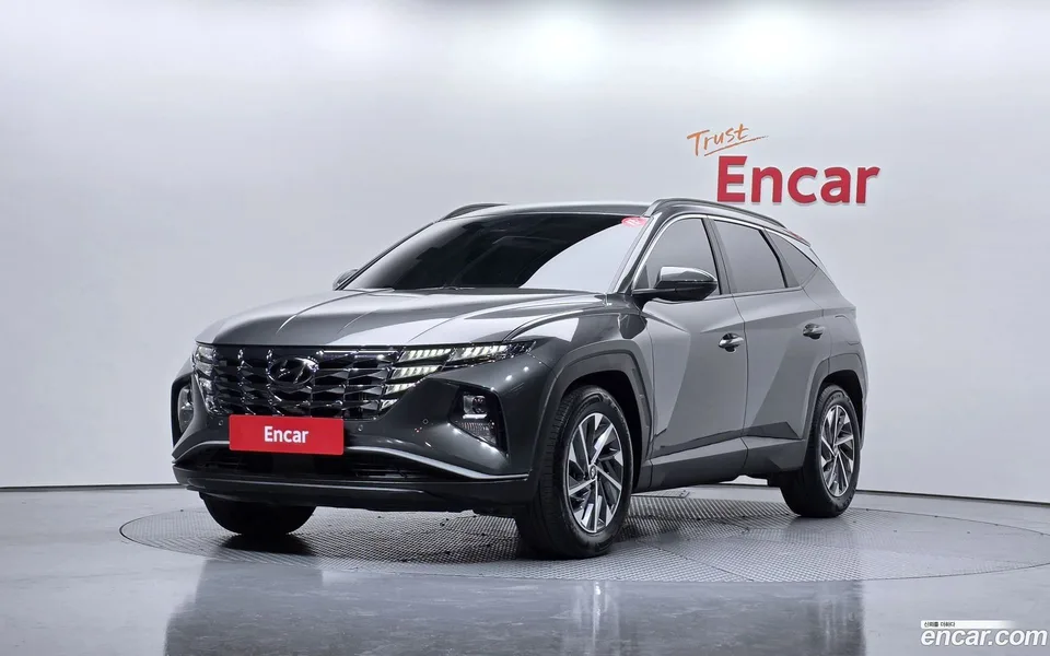 Hyundai Tucson 1.6 4WD 2023 — фото 1, купить с доставкой в Москву