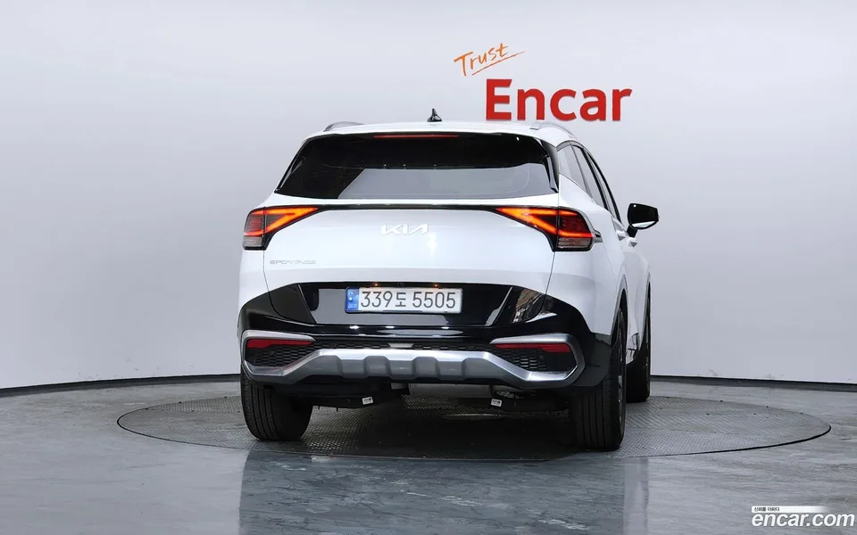Kia Sportage 2.0 2WD 2023 — миниатюра 4