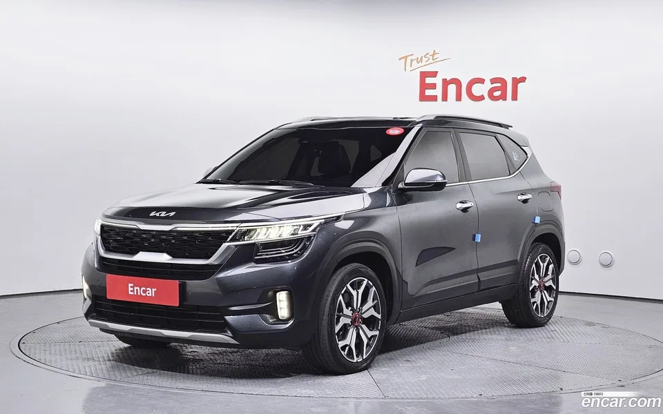 Kia Seltos 1.6 2WD 2022 — фото 1, купить с доставкой в Москву