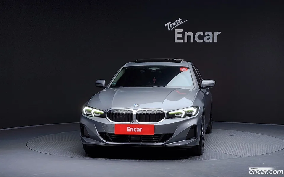 BMW 3 Series 320i 2023 — миниатюра 3