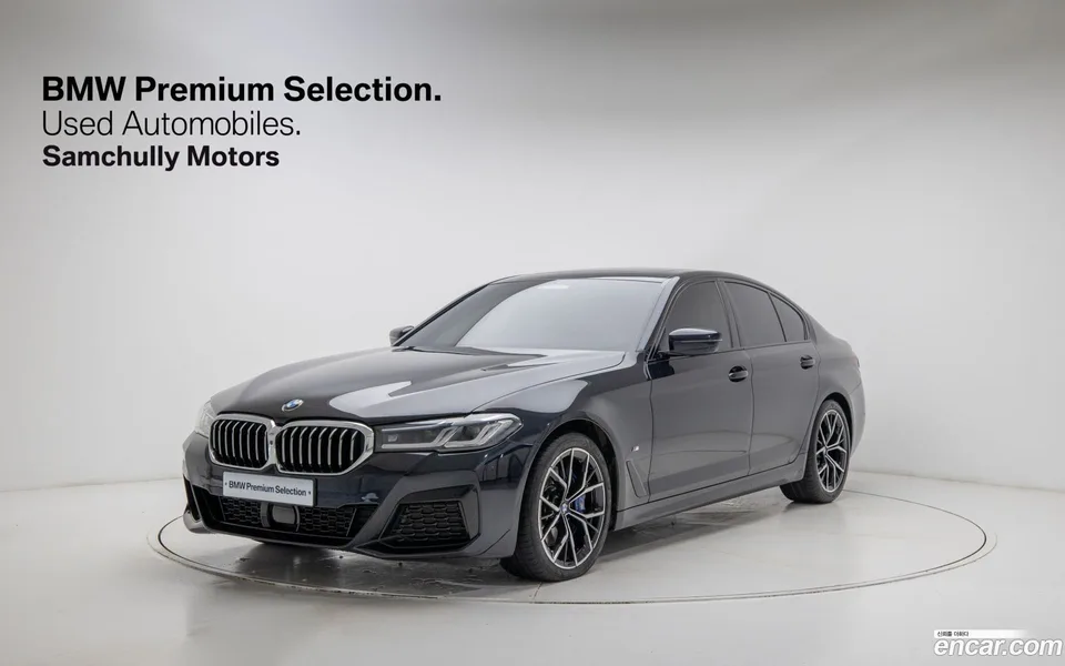 BMW 5 Series 530i xDrive M 2023 — фото 1, купить с доставкой в Москву