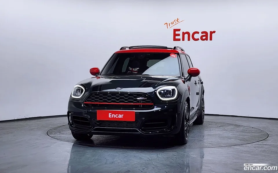 MINI Cooper S Countryman JCW 2023 — миниатюра 3