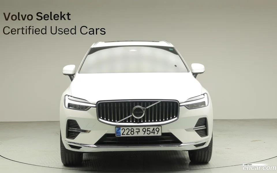 Volvo XC60 T8 2025 — миниатюра 3