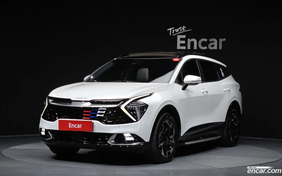 Kia Sportage 2.0 2WD 2022 — фото 1, купить с доставкой в Москву
