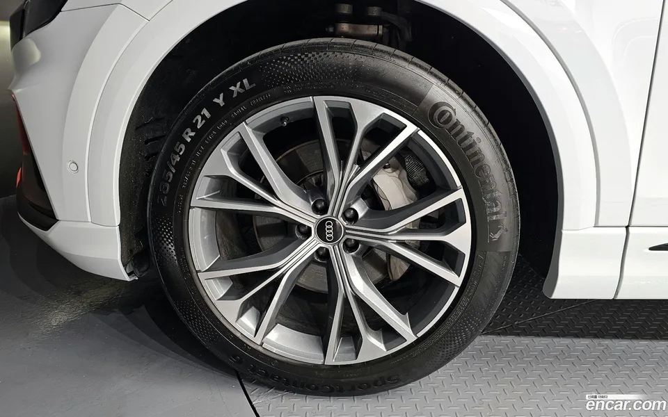 Audi Q8 (4M) 55 TFSI 2022 — миниатюра 2