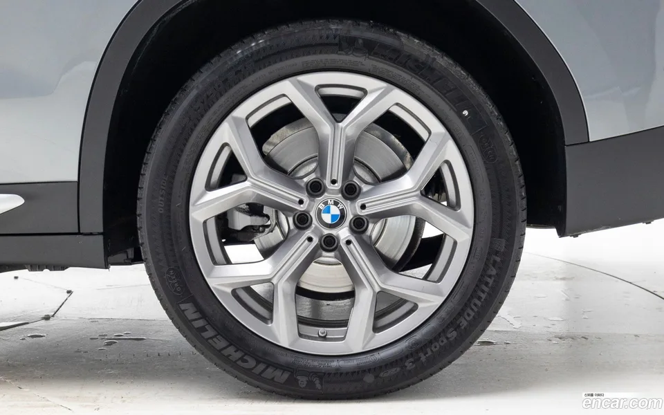 BMW X3 xDrive 20i 2023 — миниатюра 2
