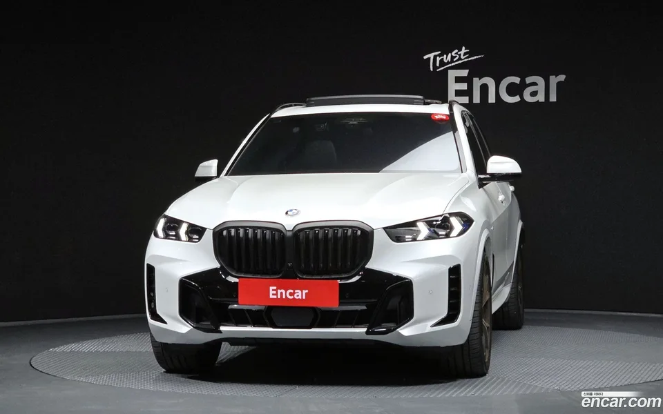 BMW X5 xDrive 40i M 2024 — миниатюра 3