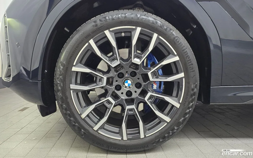BMW X6 xDrive40i M 2025 — миниатюра 2