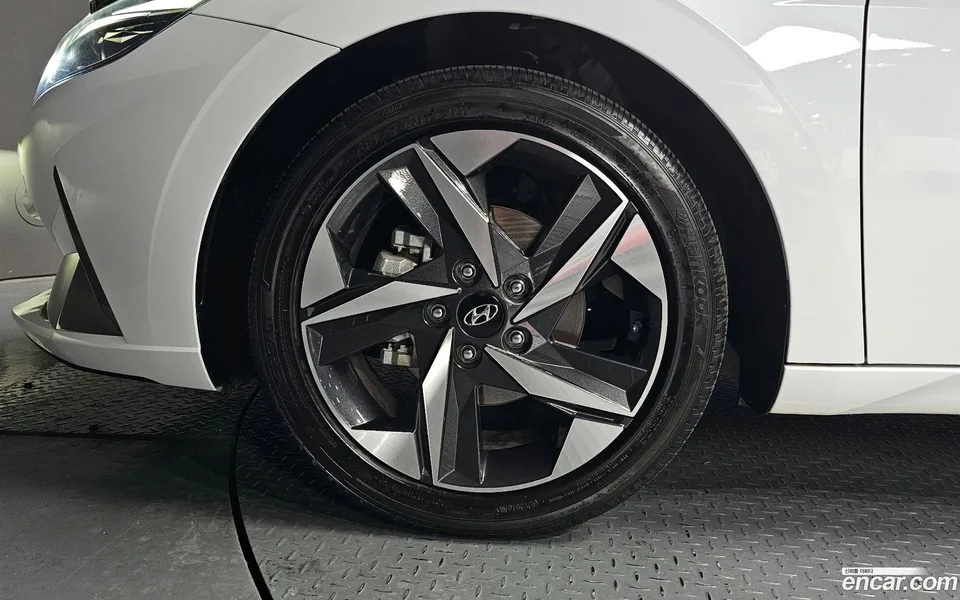 Hyundai Avante 1.6 2022 — миниатюра 5