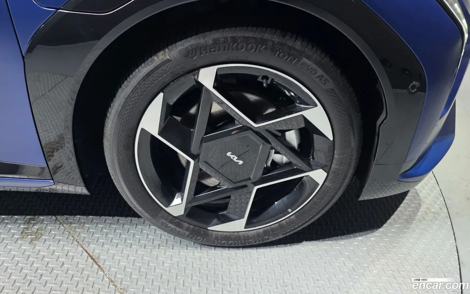 Kia EV4 2WD 2025 — миниатюра 2