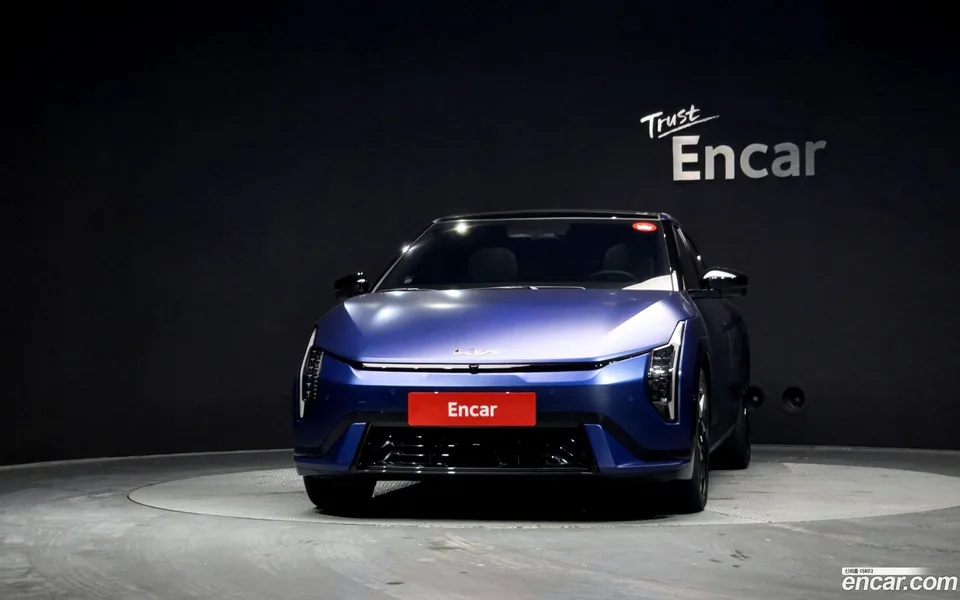 Kia EV4 2WD 2025 — миниатюра 3