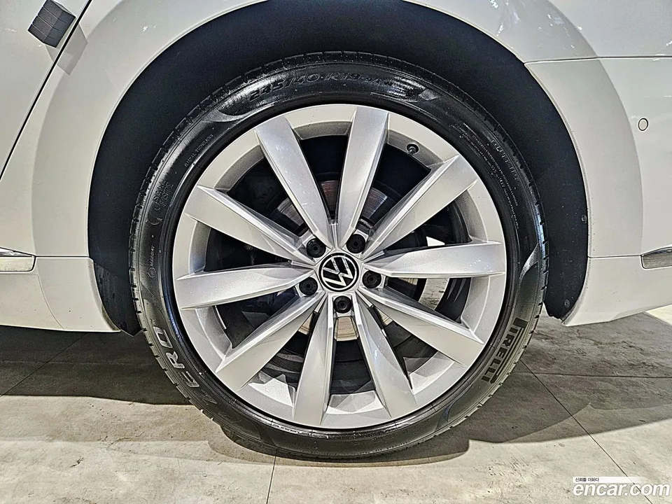 Volkswagen Arteon 2.0 TDI 2023 — миниатюра 2