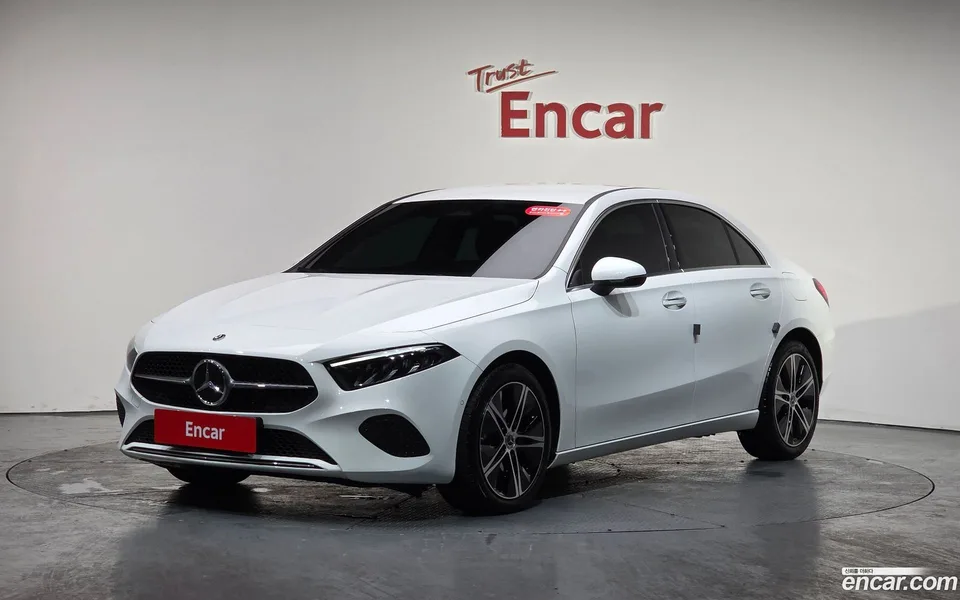 Mercedes-Benz A-Class A220 2024 — фото 1, купить с доставкой в Москву