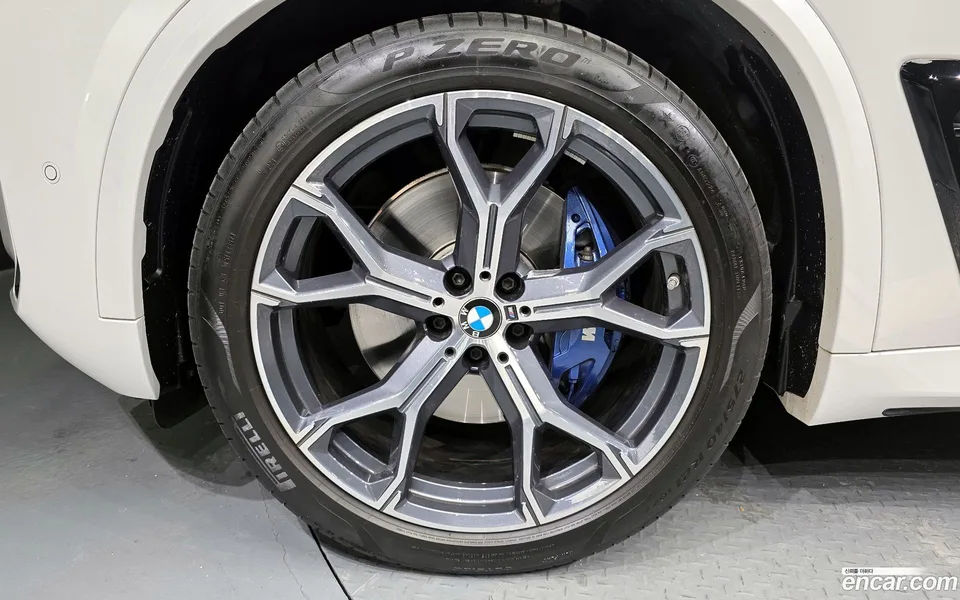 BMW X5 xDrive 40i M 2024 — миниатюра 5