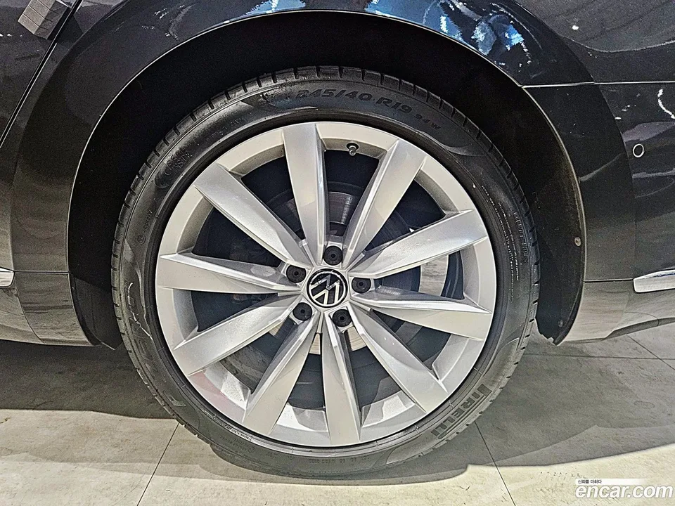 Volkswagen Arteon 2.0 TDI 2023 — миниатюра 2