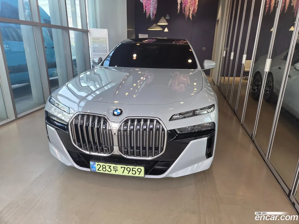 BMW 7 Series 740d xDrive M 2026 — фото 1, купить с доставкой в Москву