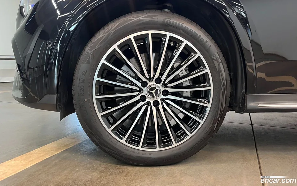 Mercedes-Benz GLC-Class GLC300 4MATIC 2025 — миниатюра 2