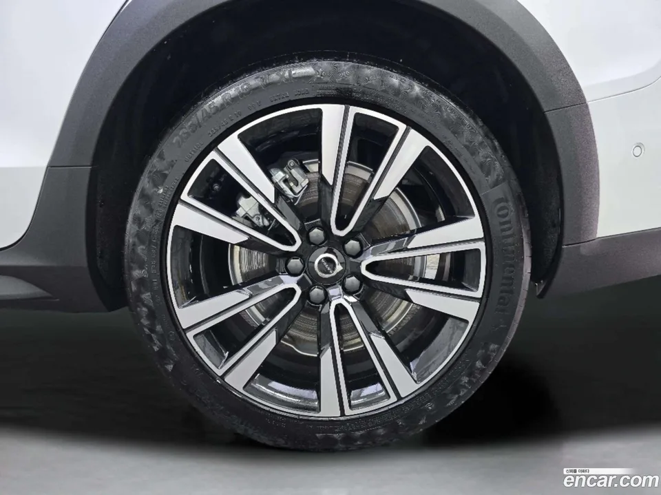 Volvo V60 Cross Country B5 AWD 2025 — миниатюра 2