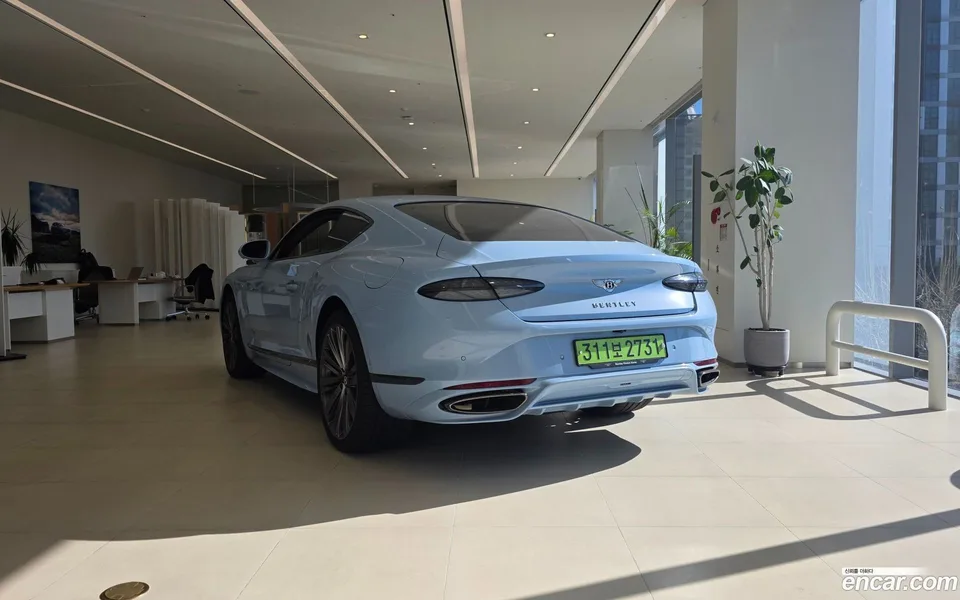 Bentley Continental GT 4.0 GT 2025 — миниатюра 5