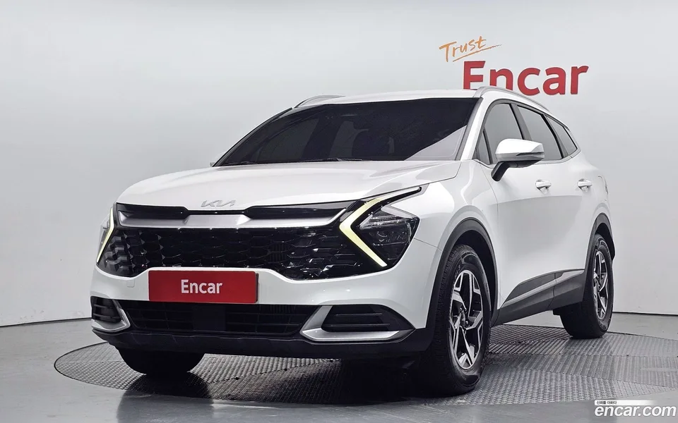 Kia Sportage 1.6 2WD 2022 — фото 1, купить с доставкой в Москву