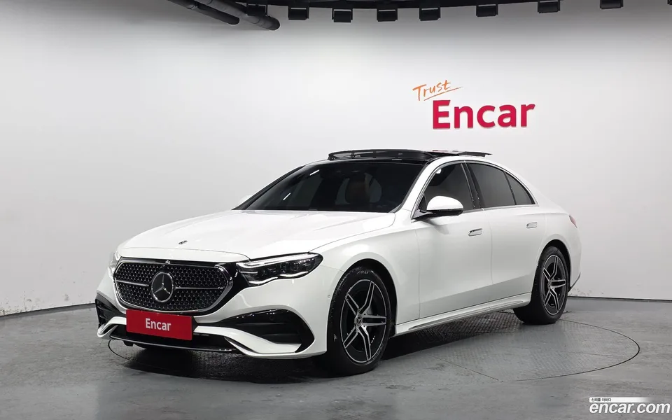 Mercedes-Benz E-Class E300 4MATIC AMG Line 2025 — фото 1, купить с доставкой в Москву