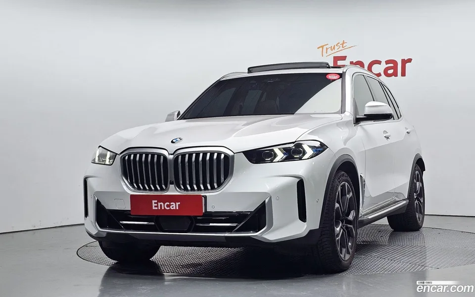 BMW X5 xDrive 40i xLine 2024 — фото 1, купить с доставкой в Москву