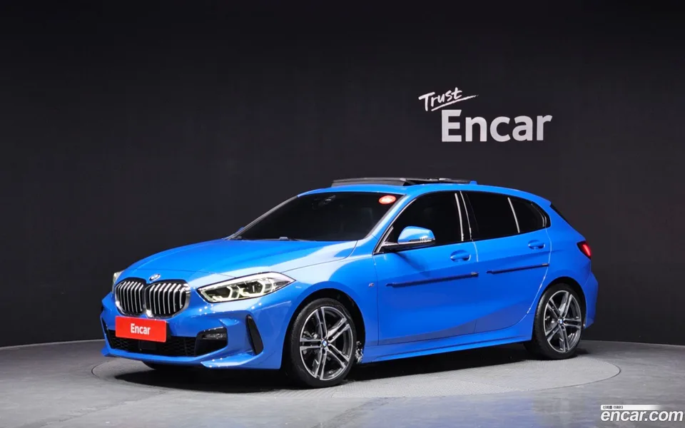 BMW 1 Series 120i M 2022 — фото 1, купить с доставкой в Москву