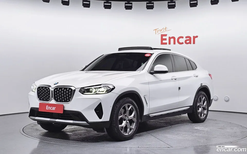 BMW X4 xDrive20i xLine 2022 — фото 1, купить с доставкой в Москву