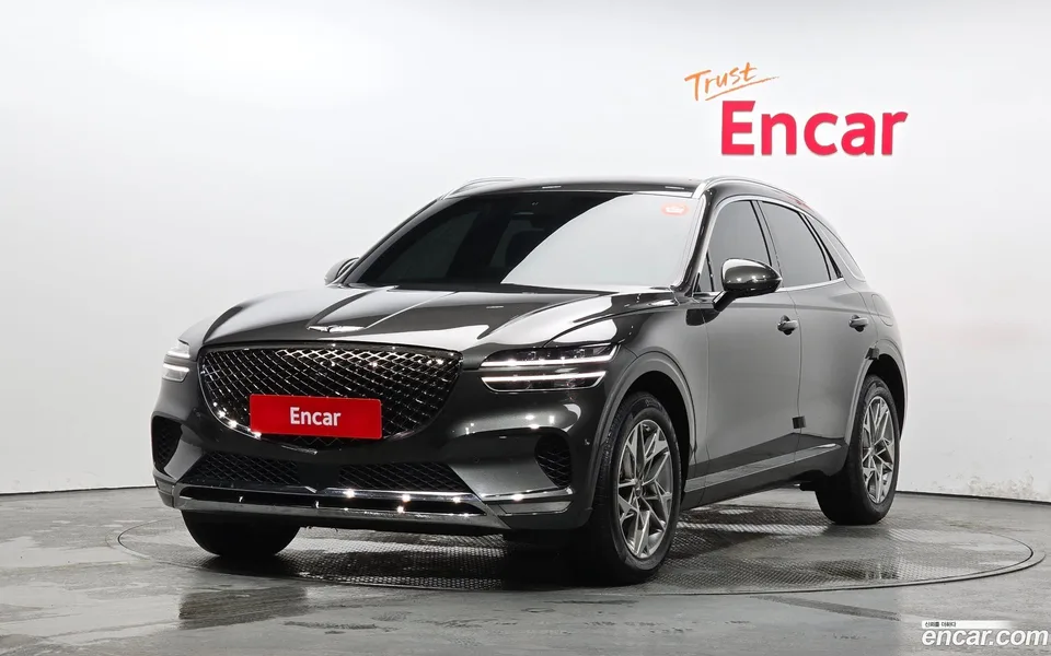 Genesis GV70 2.5T 2WD 2024 — фото 1, купить с доставкой в Москву