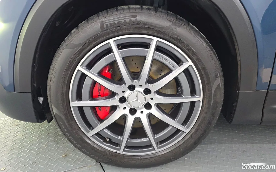 Mercedes-Benz GLB-Class AMG GLB35 4MATIC 2022 — миниатюра 5
