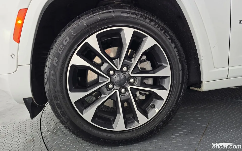 Jeep Grand Cherokee 3.6 2023 — миниатюра 5
