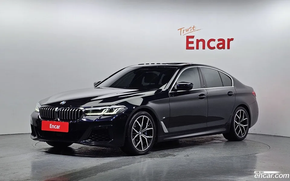 BMW 5 Series 530i xDrive M 2023 — фото 1, купить с доставкой в Москву