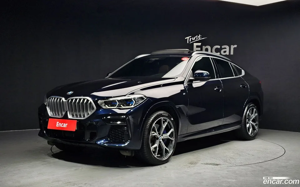 BMW X6 xDrive30d M 2022 — фото 1, купить с доставкой в Москву